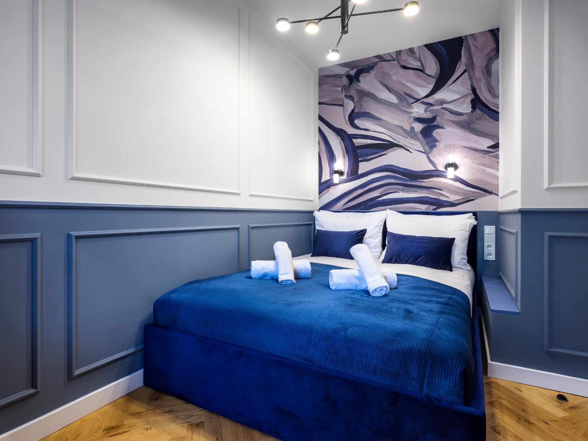 Tyzenhauz Apartments Siemiradzkiego Street Krakow Luaran gambar