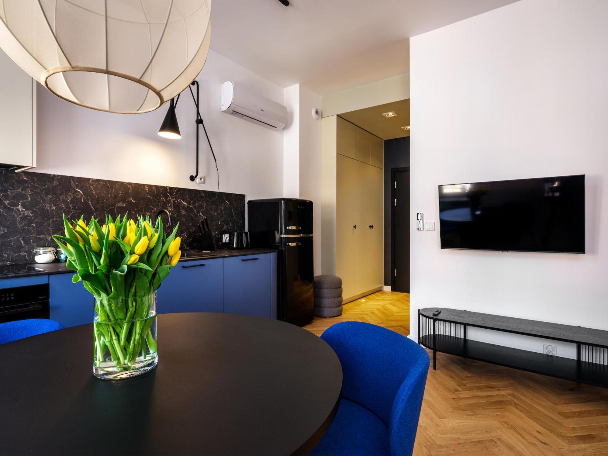 Tyzenhauz Apartments Siemiradzkiego Street Krakow Luaran gambar